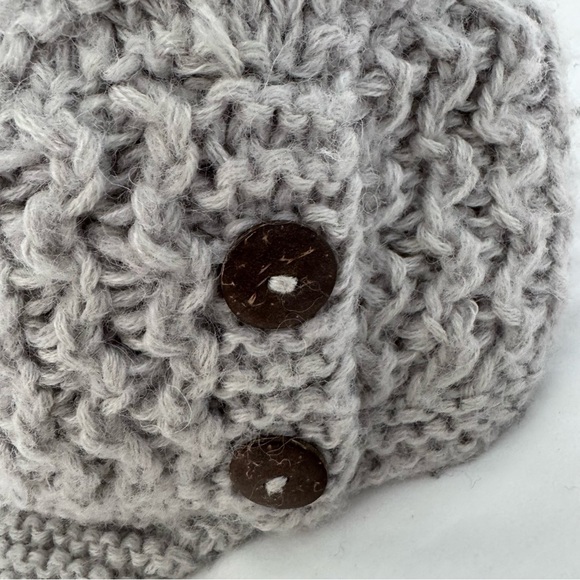 Chaos Gray Knit Brimmed Beanie with Coconut Buttons – Fleece Lined❄️cozyknit❄️ - Picture 2 of 5